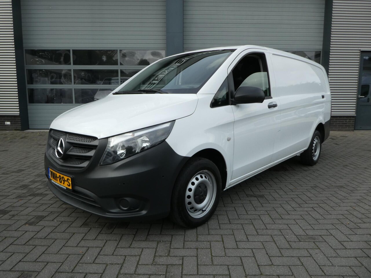 Mercedes-Benz Vito - 114 CDI Lang L2 automaat 3 zits camera - AutoWereld.nl