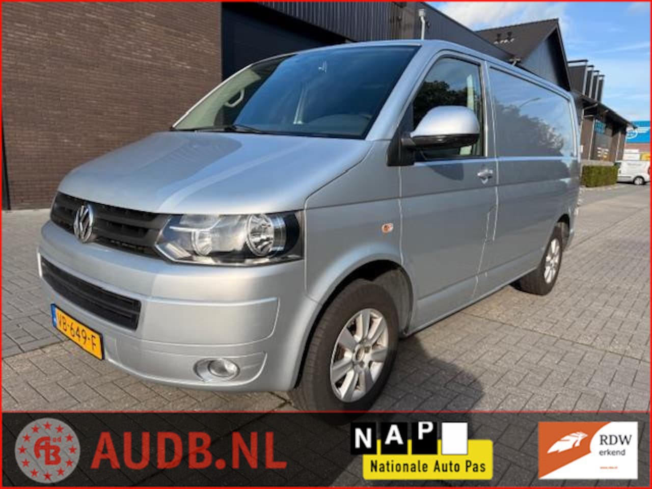 Volkswagen Transporter - 2.0 TDI L1H1 T800 DC Trendline| AIRCO|CRUISE CONTROL|SPORT VLG.| - AutoWereld.nl