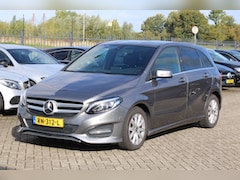 Mercedes-Benz B-klasse - 180 Ambition Style Pakket NAVI <<NL AUTO>>