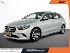 Mercedes-Benz B-klasse - 180 Business Solution Luxury Auto. Trekhaak Navigatie Camera Parkeersensoren Cruise Contro