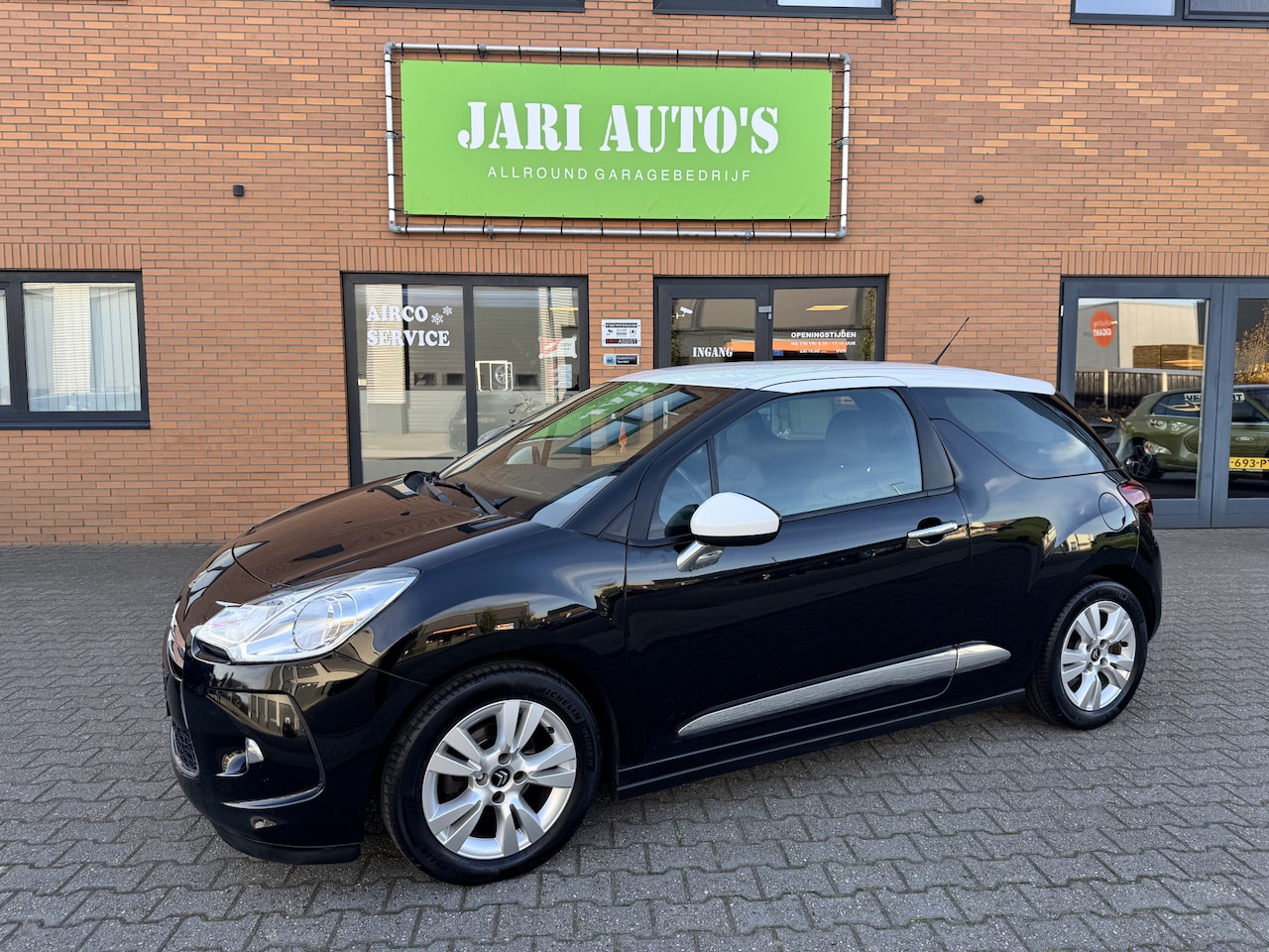 Citroën DS3 - 1.2 VTi So Chic Leder , Zeer mooi! - AutoWereld.nl