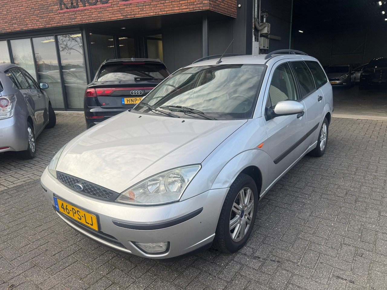 Ford Focus Wagon - 1.6-16V Futura AUTOMAAT LEDER CLIMA APK 2026 - AutoWereld.nl