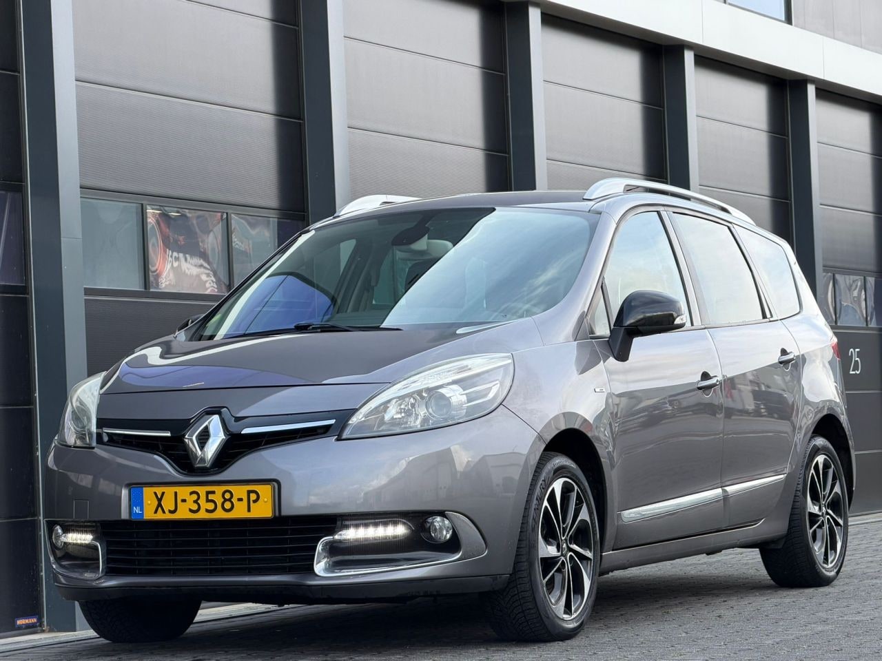 Renault Grand Scénic - 1.5 DCI Bose Navi Clima - AutoWereld.nl
