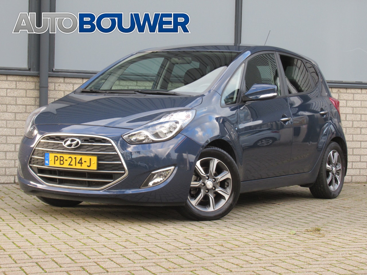 Hyundai ix20 - 1.4i Go! 2e eigen | dealer onderh | navi | tr.haak | camera - AutoWereld.nl