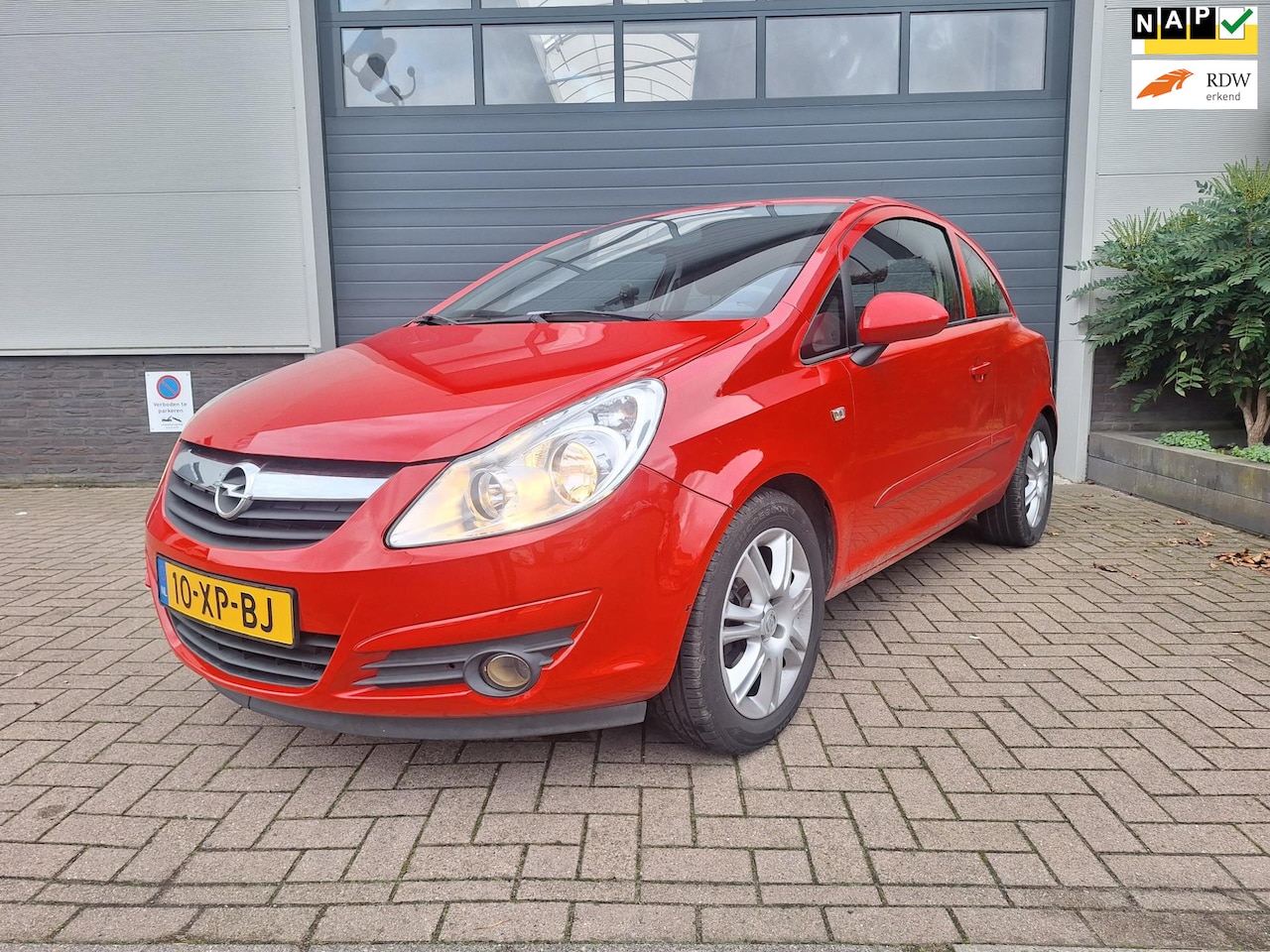 Opel Corsa - |1.4-16V Enjoy | Airco | Sportieve lampen | Leuke kilometerstand | - AutoWereld.nl