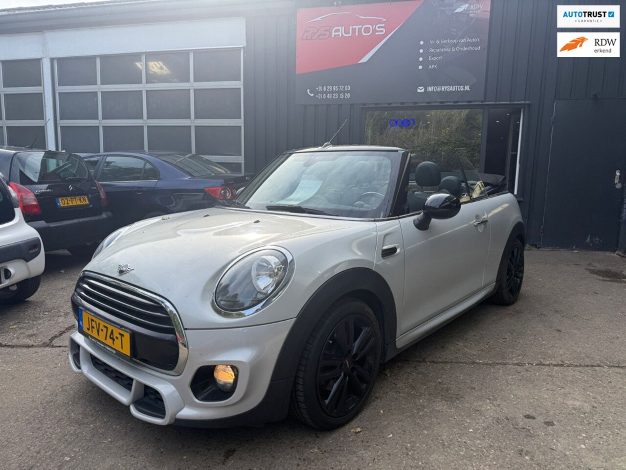 MINI Cabrio - Mini MINI Cooper John Works 1.5 Chili Cabrio - AutoWereld.nl