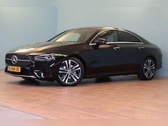 Mercedes-Benz CLA-Klasse - 180 Luxury Line Automaat | NAVI | 360-CAMERA | ADAP CRUISE | STOELVERW | AMBIENT-LIGHT |