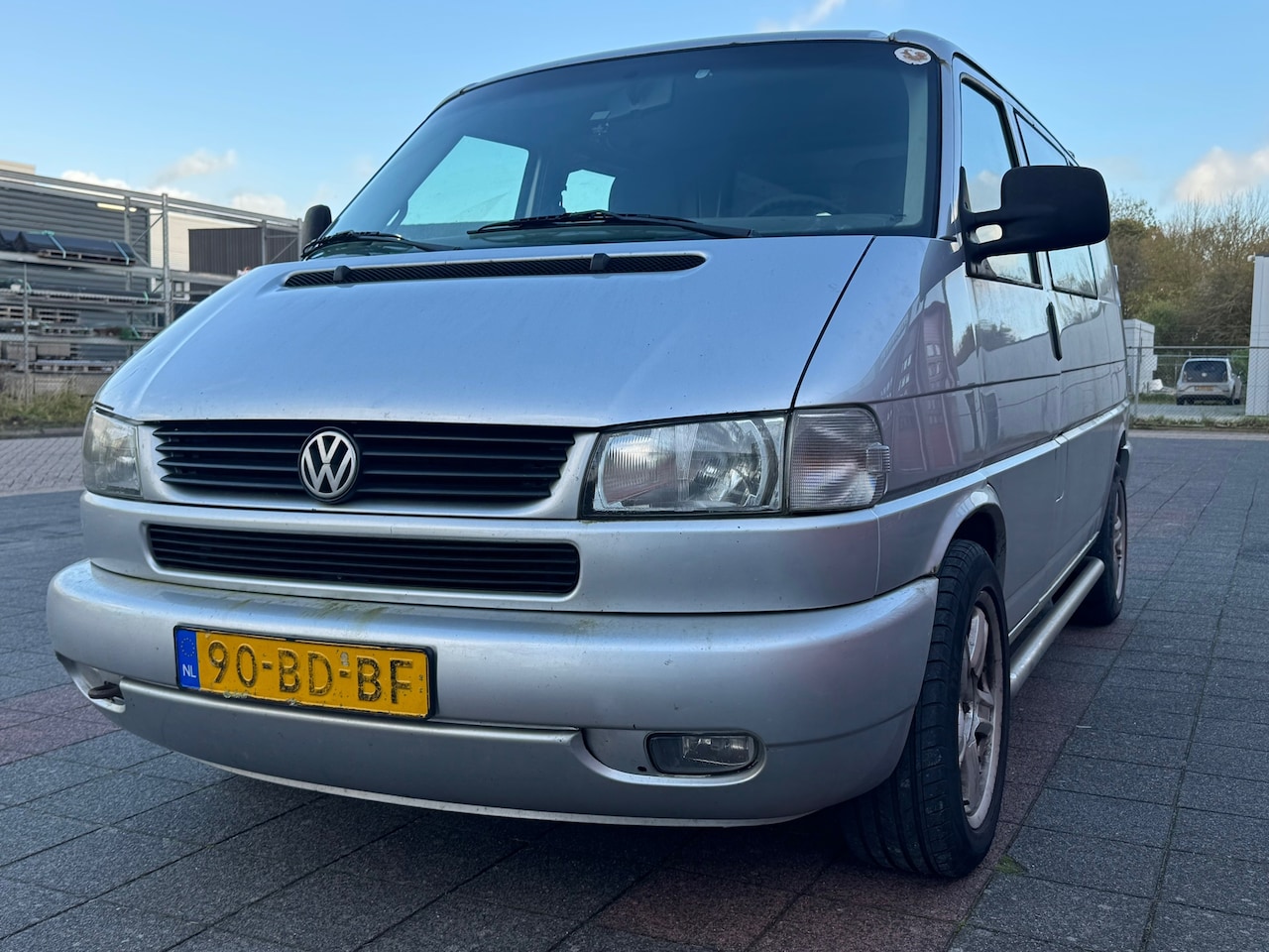 Volkswagen Transporter - 2.5 TDI 292 T800 Base 2.5 TDI 292 T800 Base - AutoWereld.nl