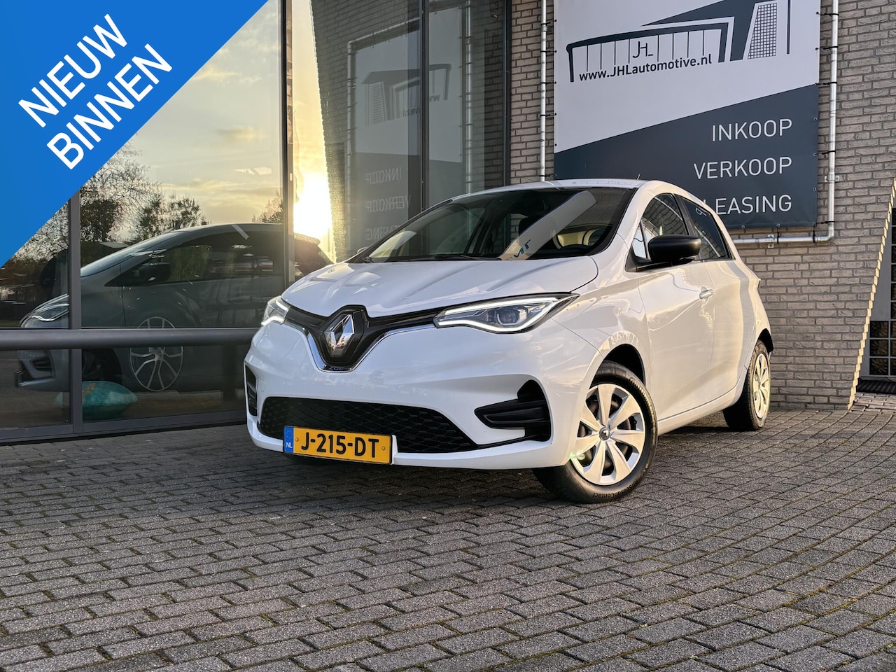 Renault Zoe - R110 Life Carshare 52 kWhKOOPACCU*3FASE*ECC*CAMERA - AutoWereld.nl