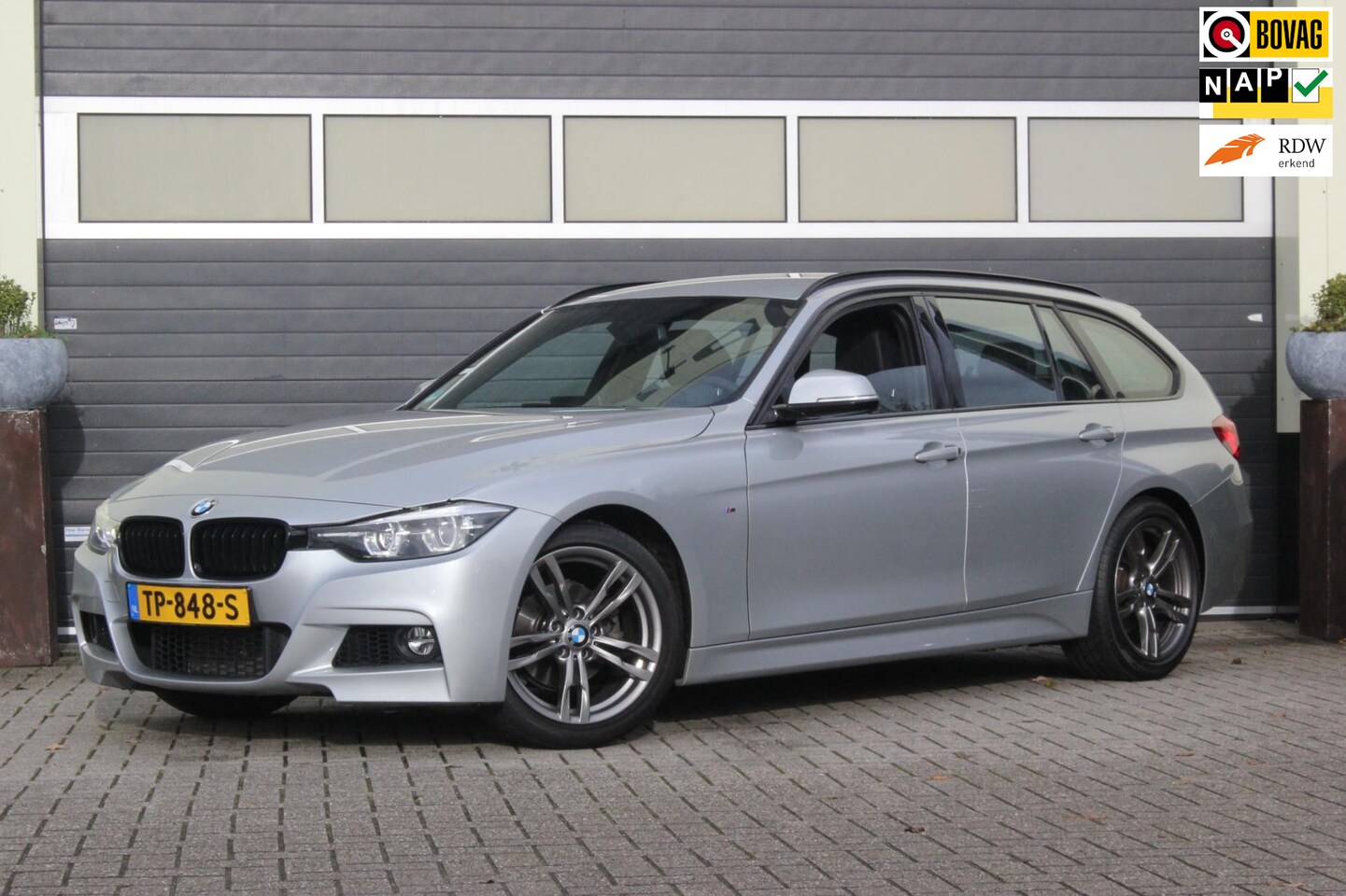 BMW 3-serie Touring - 318i M Sport Edition | Apple Carplay | - AutoWereld.nl