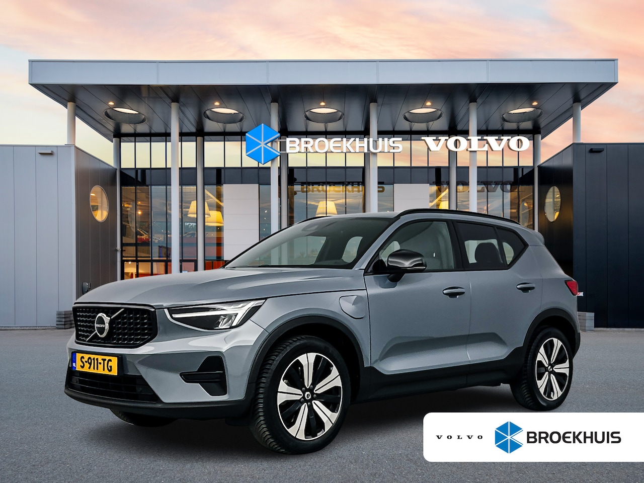 Volvo XC40 - T4 Recharge Plus Dark | 18" | Elektrisch verstelbare stoelen | Harman Kardon | Trekhaak | - AutoWereld.nl