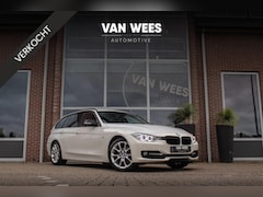 BMW 3-serie Touring - 318d F31 High Executive Sport-Line | Xenon | 18 inch | Sportstuur | Cruise control | Stoel