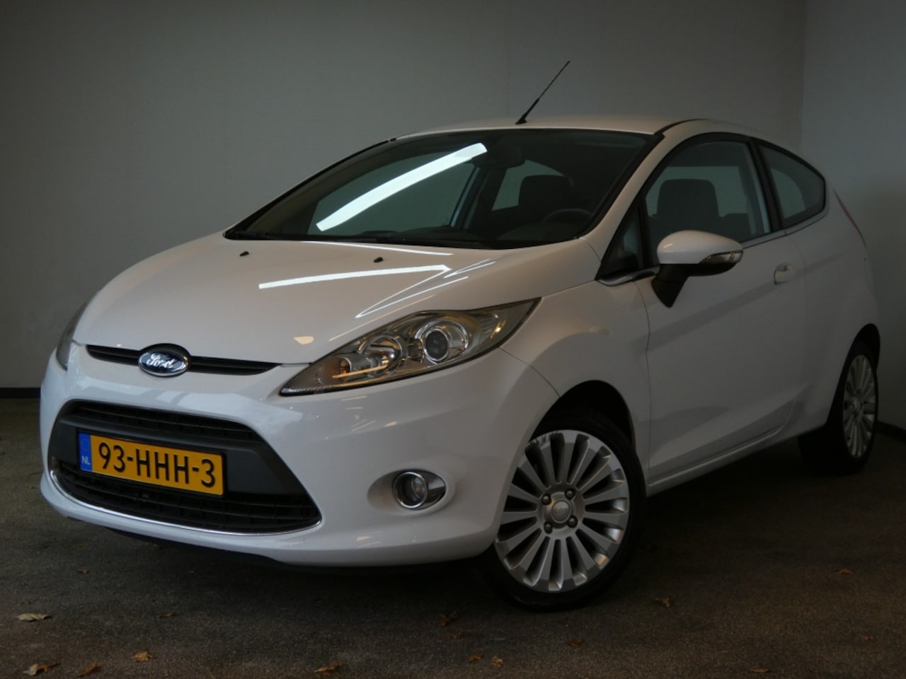 Ford Fiesta - 1.25 Titanium Nwe APk airco - AutoWereld.nl