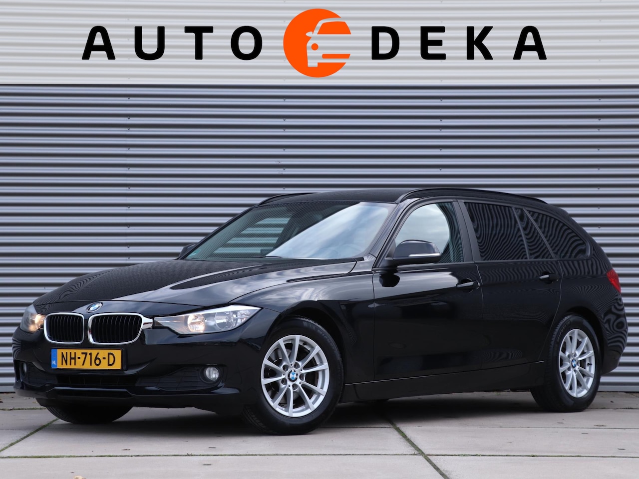 BMW 3-serie Touring - 318d Business Automaat *Navigatie*Stoelverw.*Parkeersens.* - AutoWereld.nl