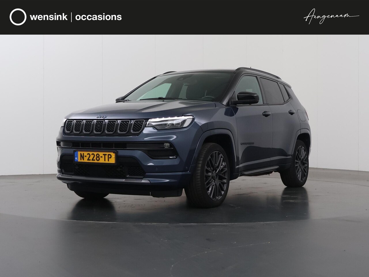 Jeep Compass - 4xe 240 Plug-in Hybrid Electric S | Panoramadak | Navigatie | Parkeercamera | Stoelverwarm - AutoWereld.nl