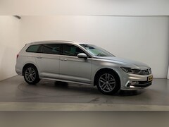 Volkswagen Passat Variant - 1.4 TSI Highline Business R Virtual Cockpit Navigatie Parkeersensoren Stoelverwarming