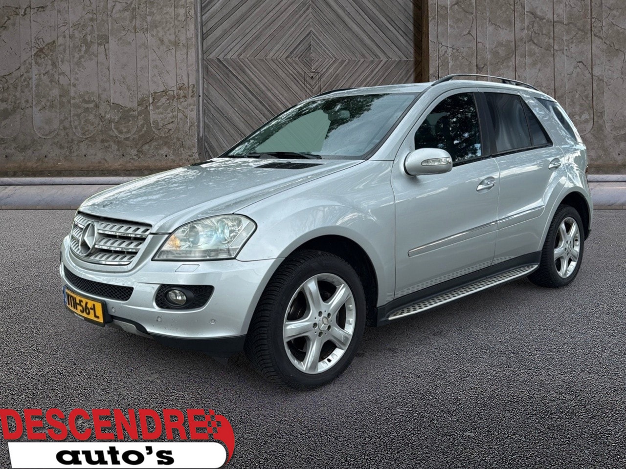 Mercedes-Benz ML-klasse - 320 CDI 4MATIC !!!motor defect !!!!, grijs kenteken - AutoWereld.nl