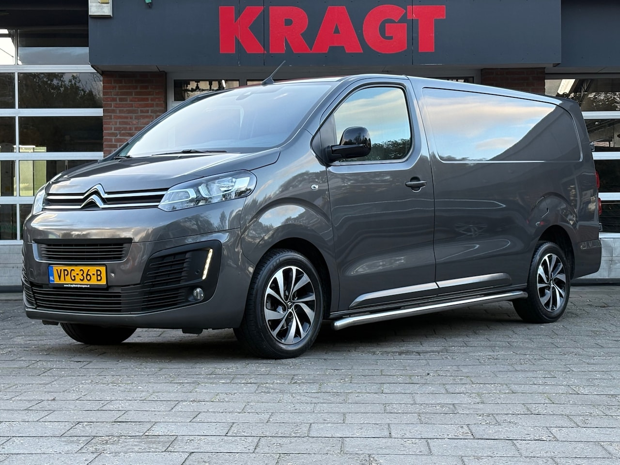 Citroën Jumpy - 2.0 BlueHDI 145 XL Driver|1e EIG|AUTOMAAT|airco|cruise|apple caplay|drie zitplaatsen|parke - AutoWereld.nl