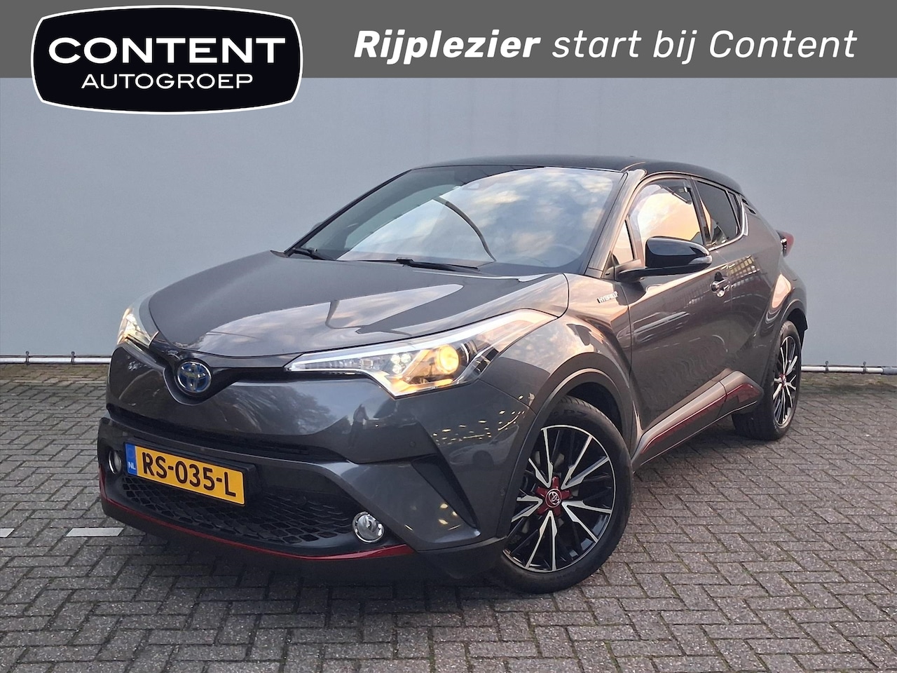 Toyota C-HR - 1.8 Hybrid Style I Two Tone I Navi I JBL I Stoelverwarming - AutoWereld.nl