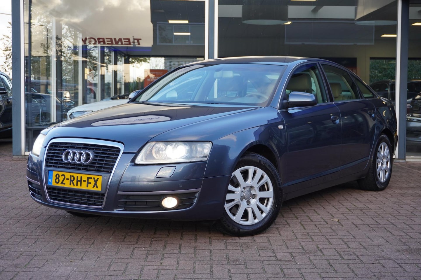 Audi A6 Limousine - 2.4 Pro Line | Automaat | Airco | Navigatie | Leder | Dealerauto | Inruil mogelijk - AutoWereld.nl