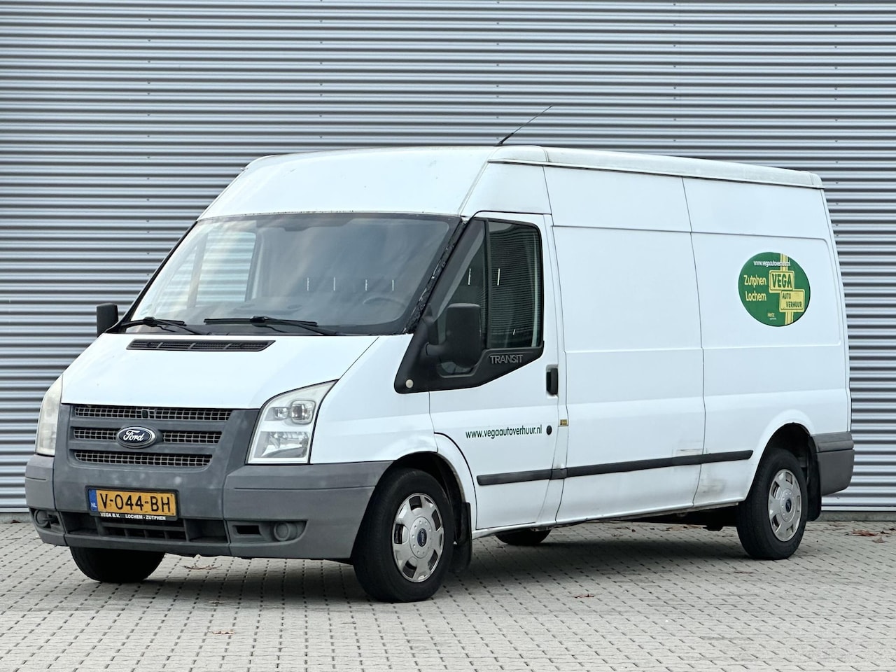 Ford Transit - 300L 2.2 TDCI Ambiente HD Airco - AutoWereld.nl