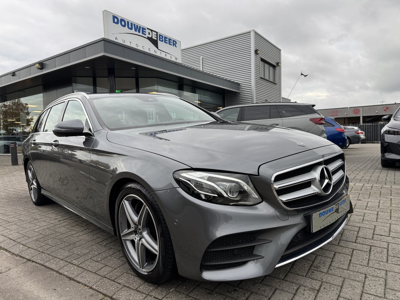 Mercedes-Benz E-klasse Estate - 200 AMG Line 360-Camera | DAB | Stoelverw. | Sfeerverlichting - AutoWereld.nl