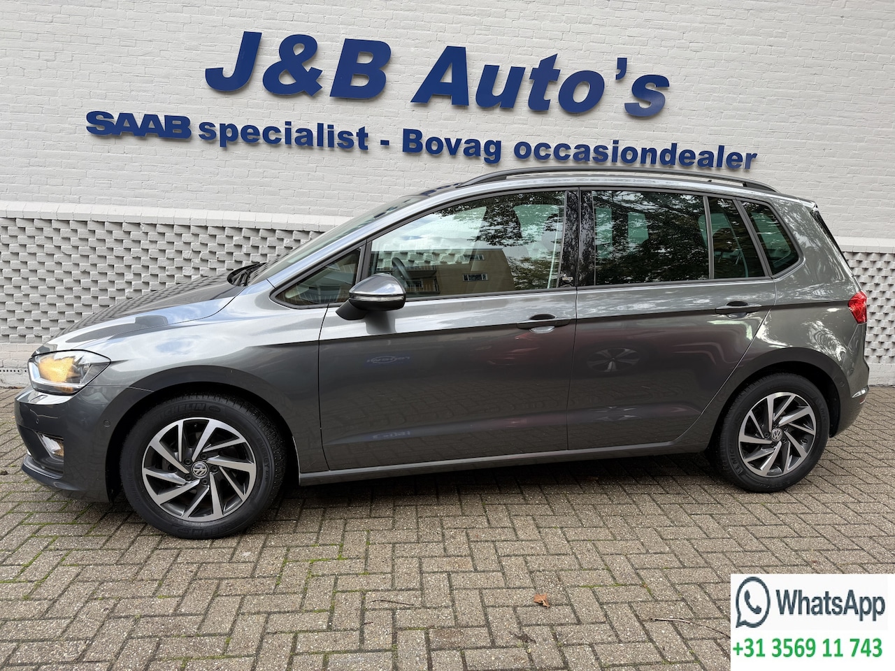 Volkswagen Golf Sportsvan - 1.2 TSI Bluemotion Automaat Navigatie slechts 22.000KM - AutoWereld.nl
