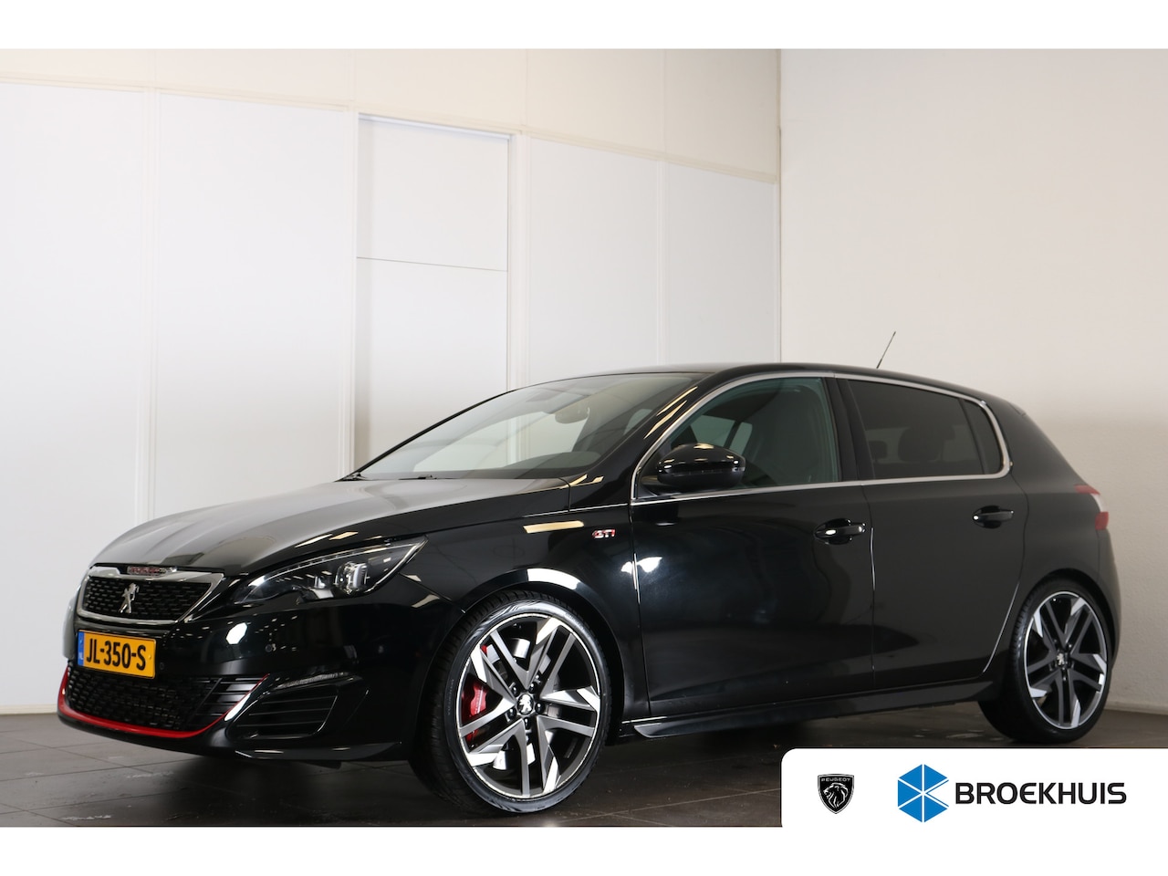 Peugeot 308 - 1.6 e-THP GTi 270 Eerste eig. | Navi | Camera | Verw. stoelen | Alcantara | LMV 19"| PDC V - AutoWereld.nl