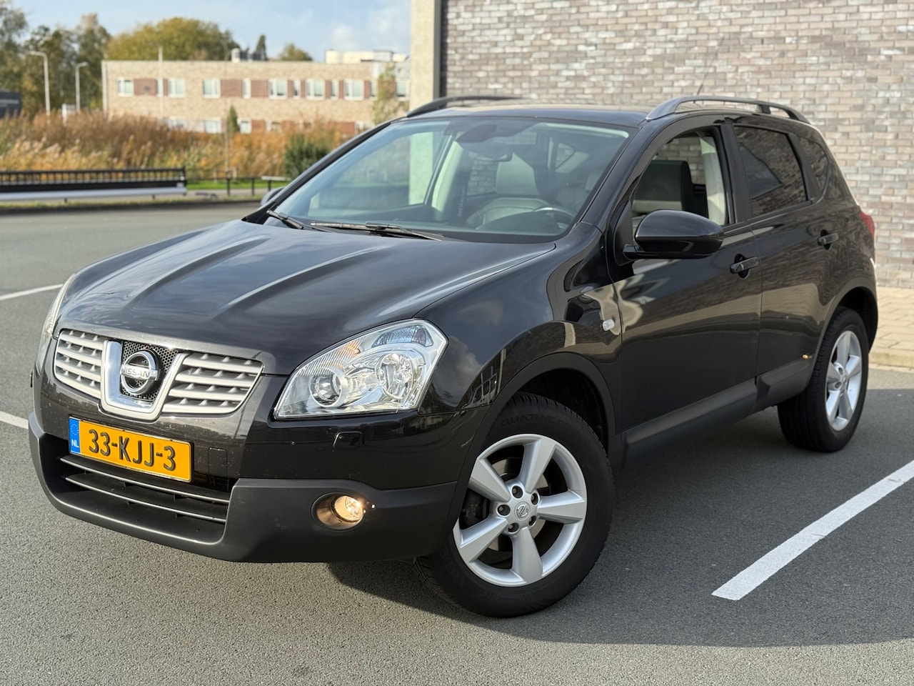 Nissan Qashqai - 2.0 Tekna 4x4 | Auto. | Leer | Pano | CarPlay | Keyless - AutoWereld.nl