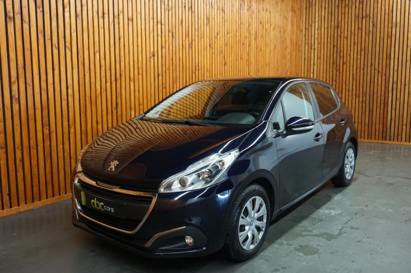Peugeot 208 - 1.2 PURETECH ACTIVE/ AIRCO - AutoWereld.nl