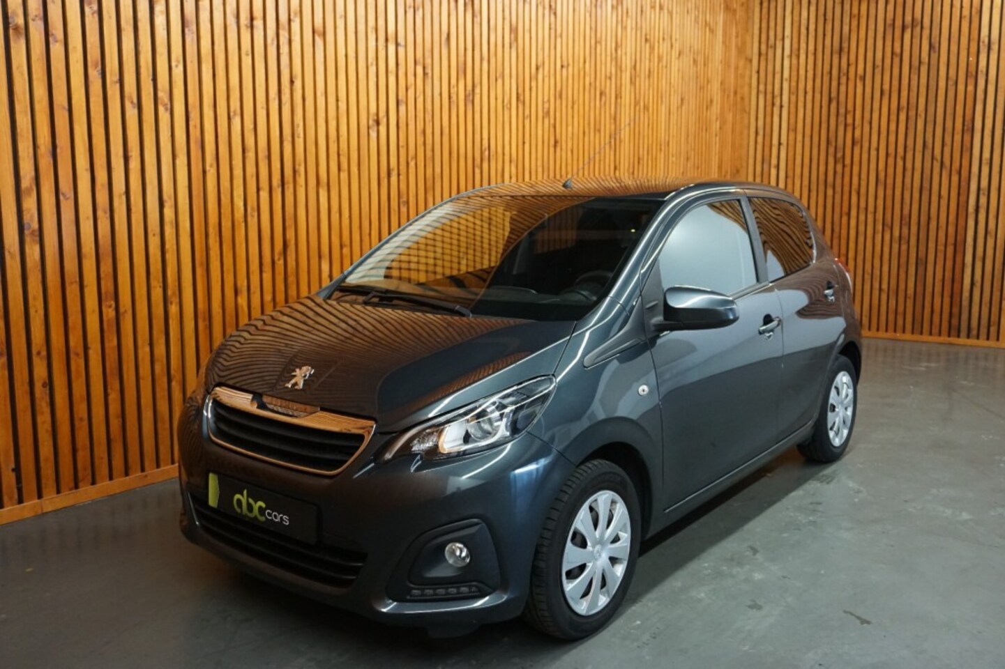 Peugeot 108 - 1.0 e-VTI 5 DRS ACTIVE./ AIRCO - AutoWereld.nl