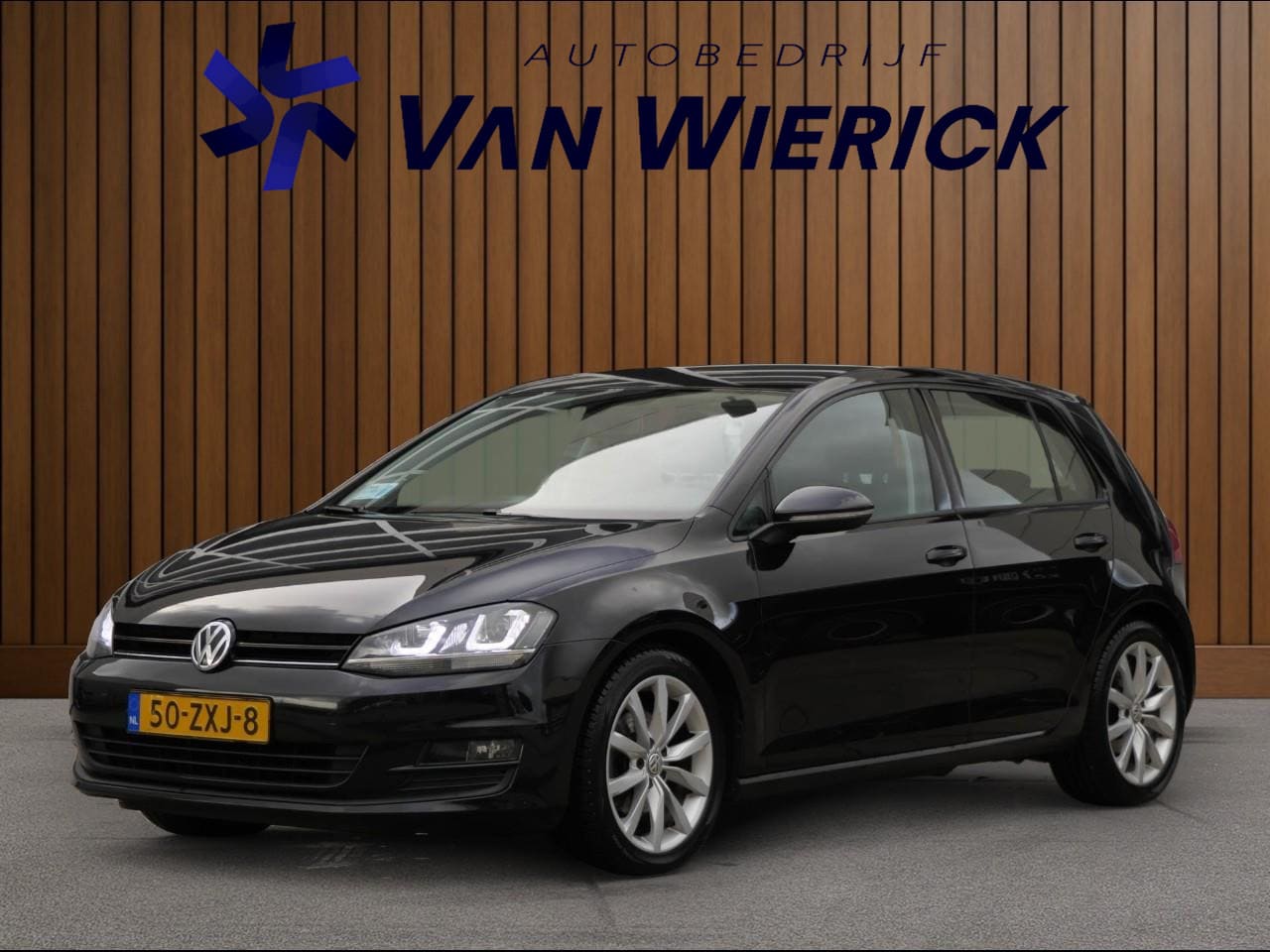 Volkswagen Golf - 1.2 TSI Comfortline | Cruise | Trekhaak | Led - AutoWereld.nl