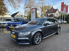 Audi A3 - 35 TFSI COD SPORT S LINE EDITION AUTOMAAT / CARPLAY / 18'' LMV