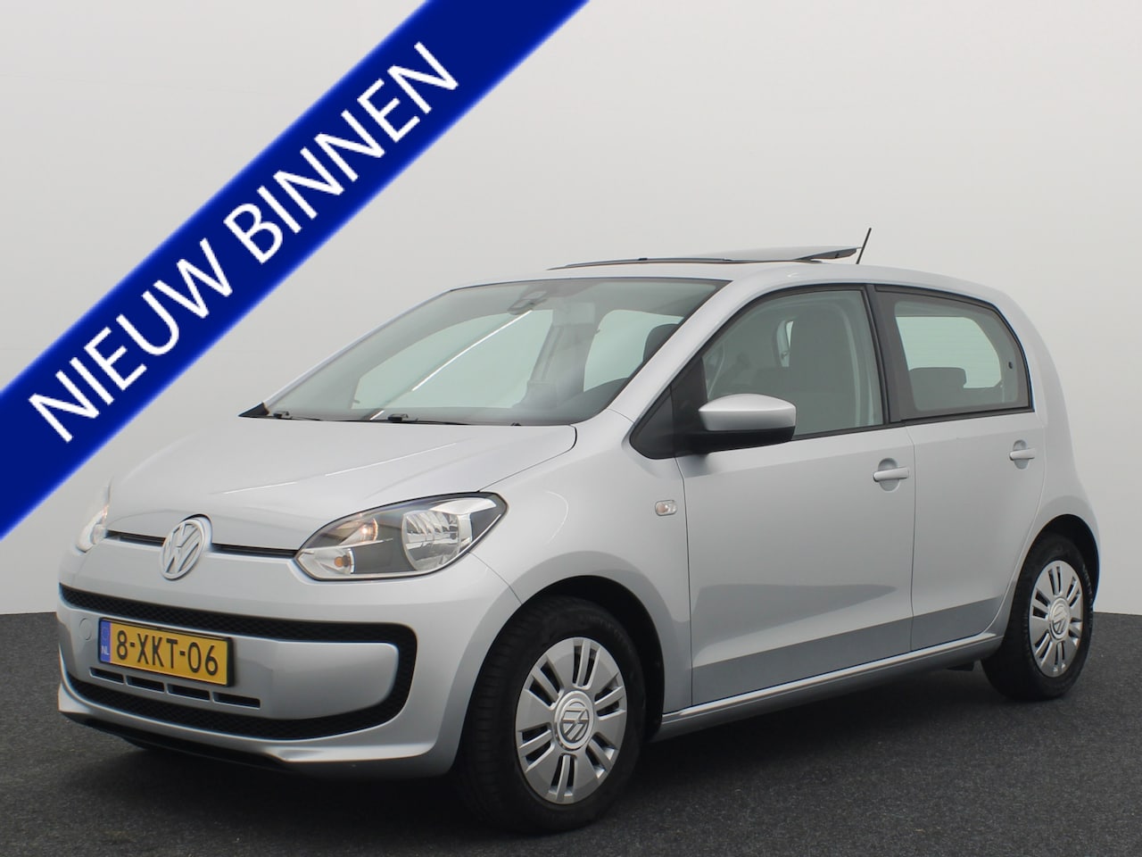 Volkswagen Up! - 1.0 move up! BlueMotion SCHUIFDAK / NAVI / AIRCO / BLUETOOTH / ELEK RAMEN / NL-AUTO - AutoWereld.nl