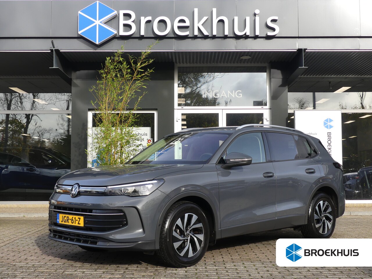 Volkswagen Tiguan - 1.5 eTSI 150PK Life Edition DSG-7 | TREKHAAK | ADAPTIVE CRUISE | STOEL+STUUR+VOORRUITVERWA - AutoWereld.nl