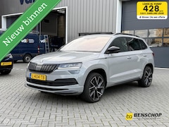 Skoda Karoq - 1.5 TSI ACT Sportline Panodak Navi Carplay Virtual Canton Trekhaak NL Auto