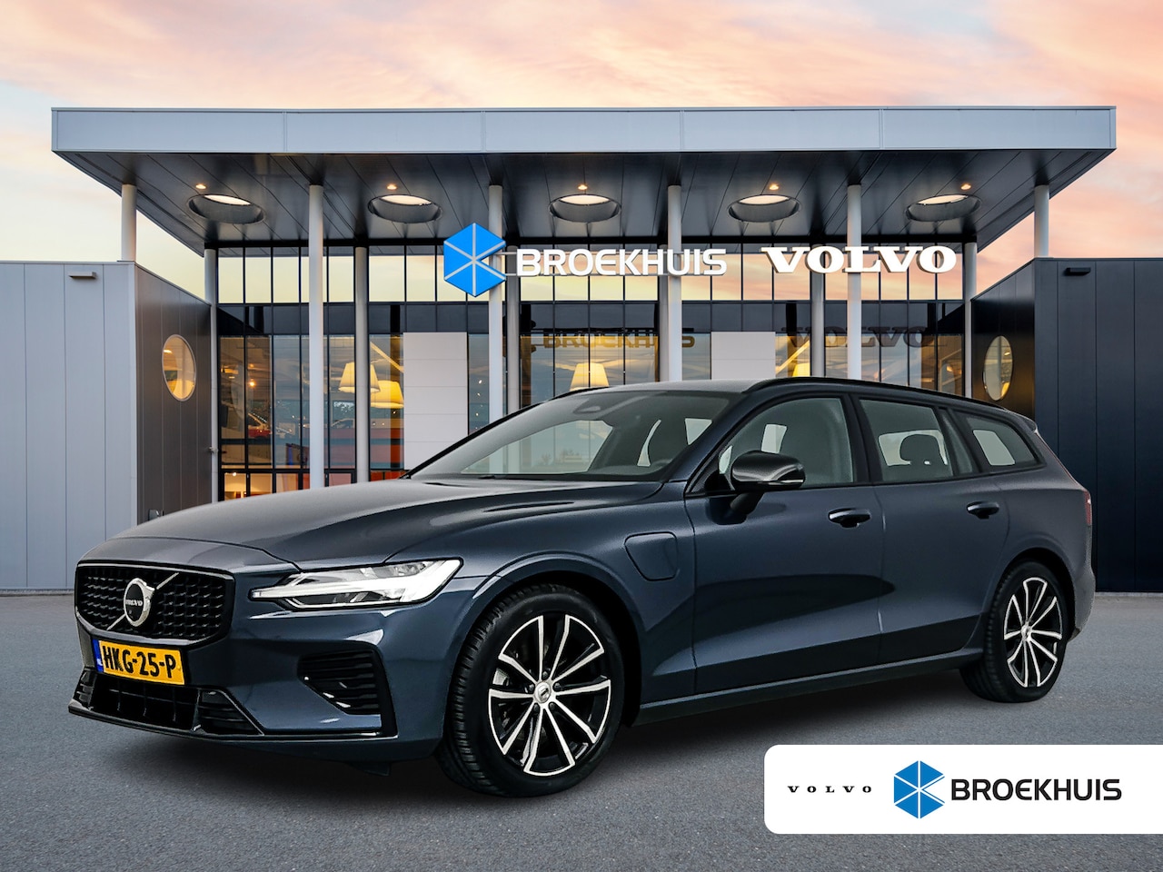 Volvo V60 - T6 Recharge Plus Dark | 18" | Sportstoelen | Harman Kardon | Trekhaak | Elektr. verst. sto - AutoWereld.nl