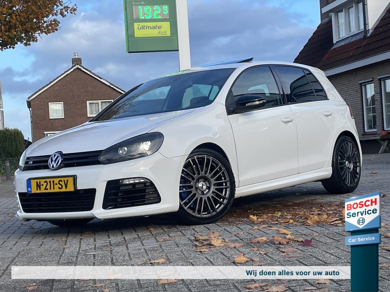 Volkswagen Golf - 6 2.0 TSI R 303PK 4Motion / Schuif-Kantel / Keyless / Dynaudio / Kleppen uitlaat / Camera - AutoWereld.nl