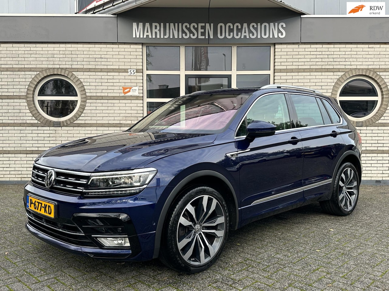 Volkswagen Tiguan - 2.0 TDI 4Motion R-Line |Full Option| - AutoWereld.nl
