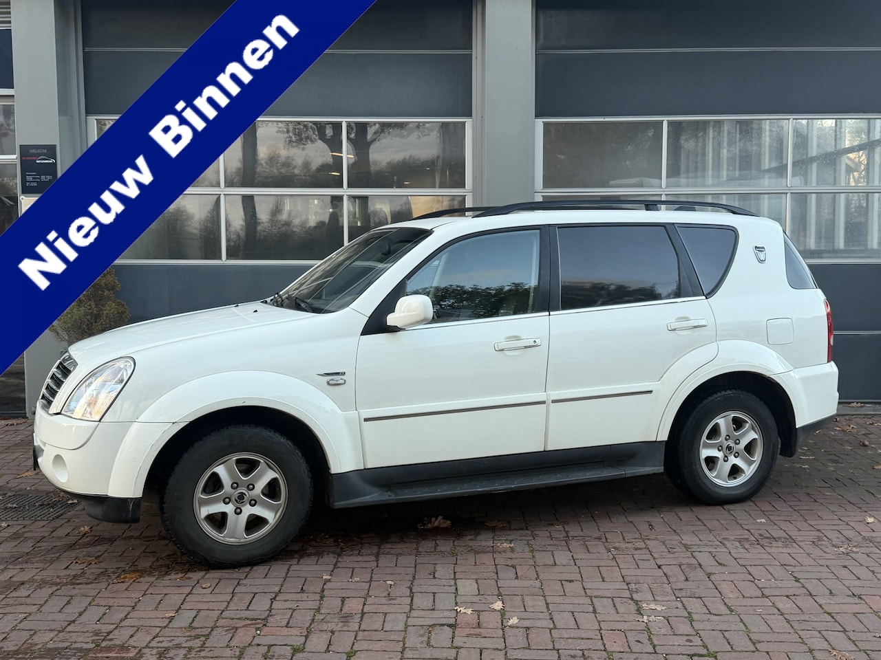 SsangYong Rexton - RX 270 Xdi s Sport High Roof apk 01-01-2026 grijskenteken - AutoWereld.nl