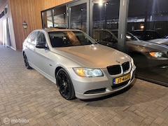 BMW 3-serie - 325i AUTOMAAT | SCHUIFDAK | LEER | CRUISE | PDC