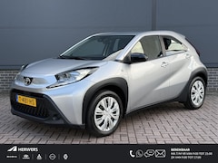 Toyota Aygo X - 1.0 VVT-i MT Play / Dealer Onderhouden / Achteruitrij Camera / Cruise / Airco / DAB /