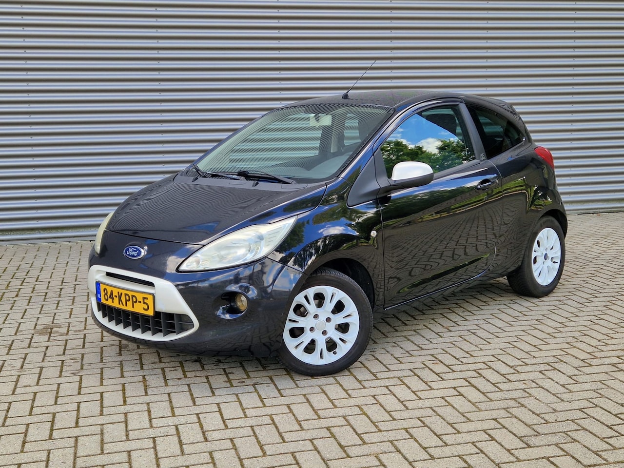 Ford Ka - 1.2 Titanium Airco / Nieuwe APK / lm velgen - AutoWereld.nl