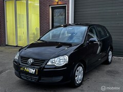 Volkswagen Polo - 1.4-16V Sportline