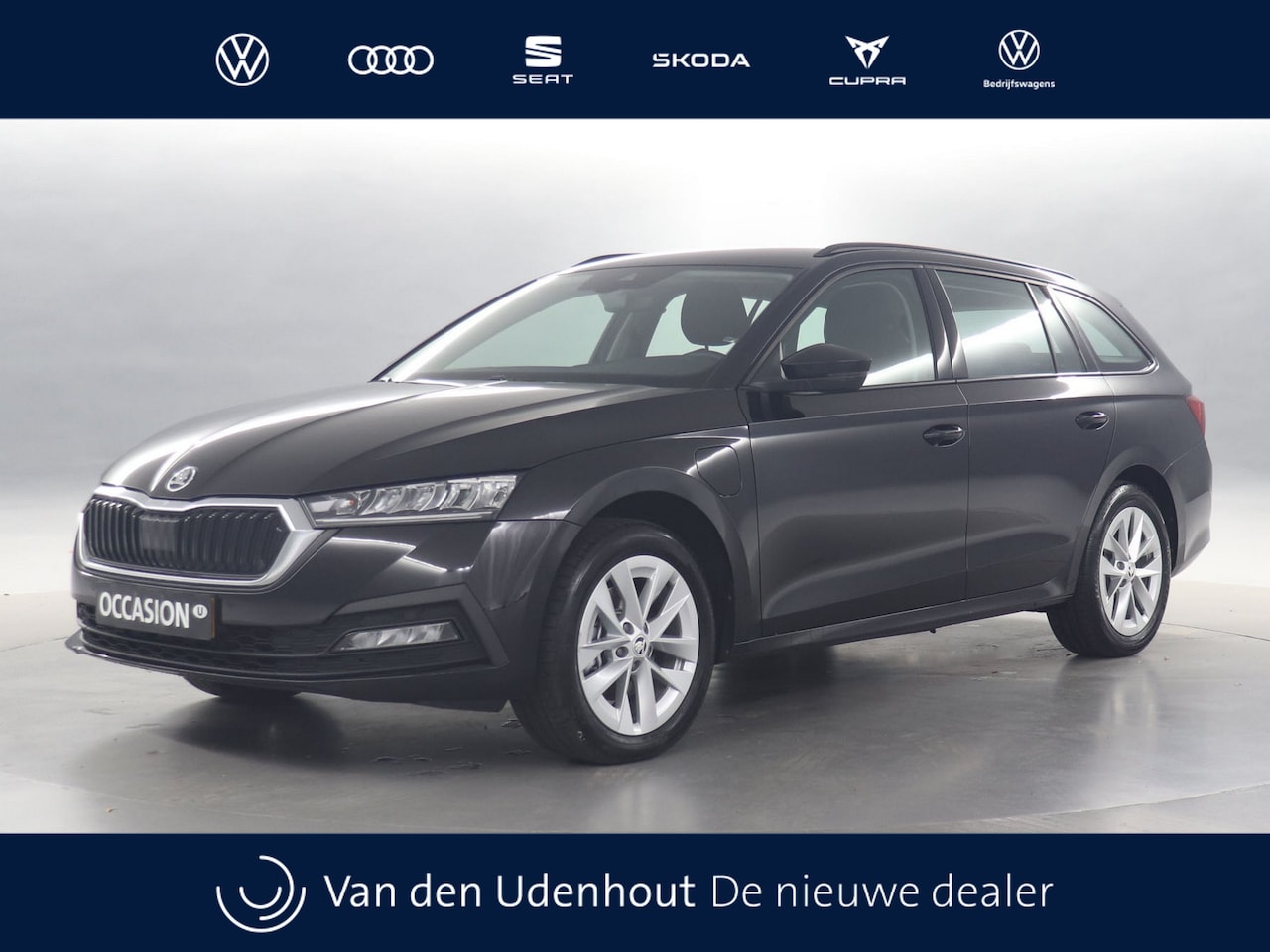Skoda Octavia Combi - 1.4 TSI iV 204pk PHEV Business Edition DSG / Navigatie / Cruise Control / Parkeersensoren - AutoWereld.nl