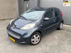 Peugeot 107 - 1.0-12V XS