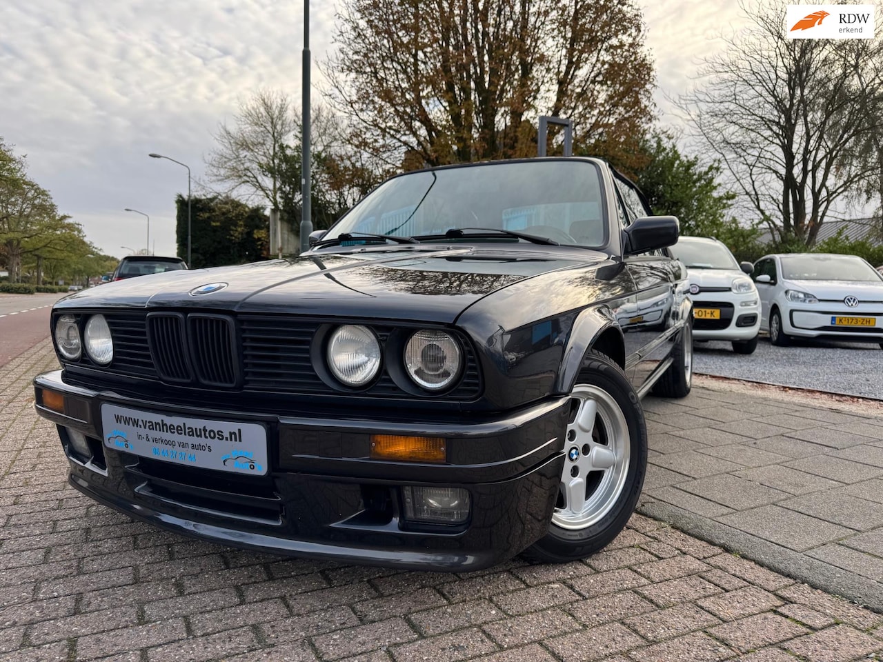 BMW 3-serie Cabrio - 318i Aut Elek Pakket Lmv Leder Nw kap - AutoWereld.nl
