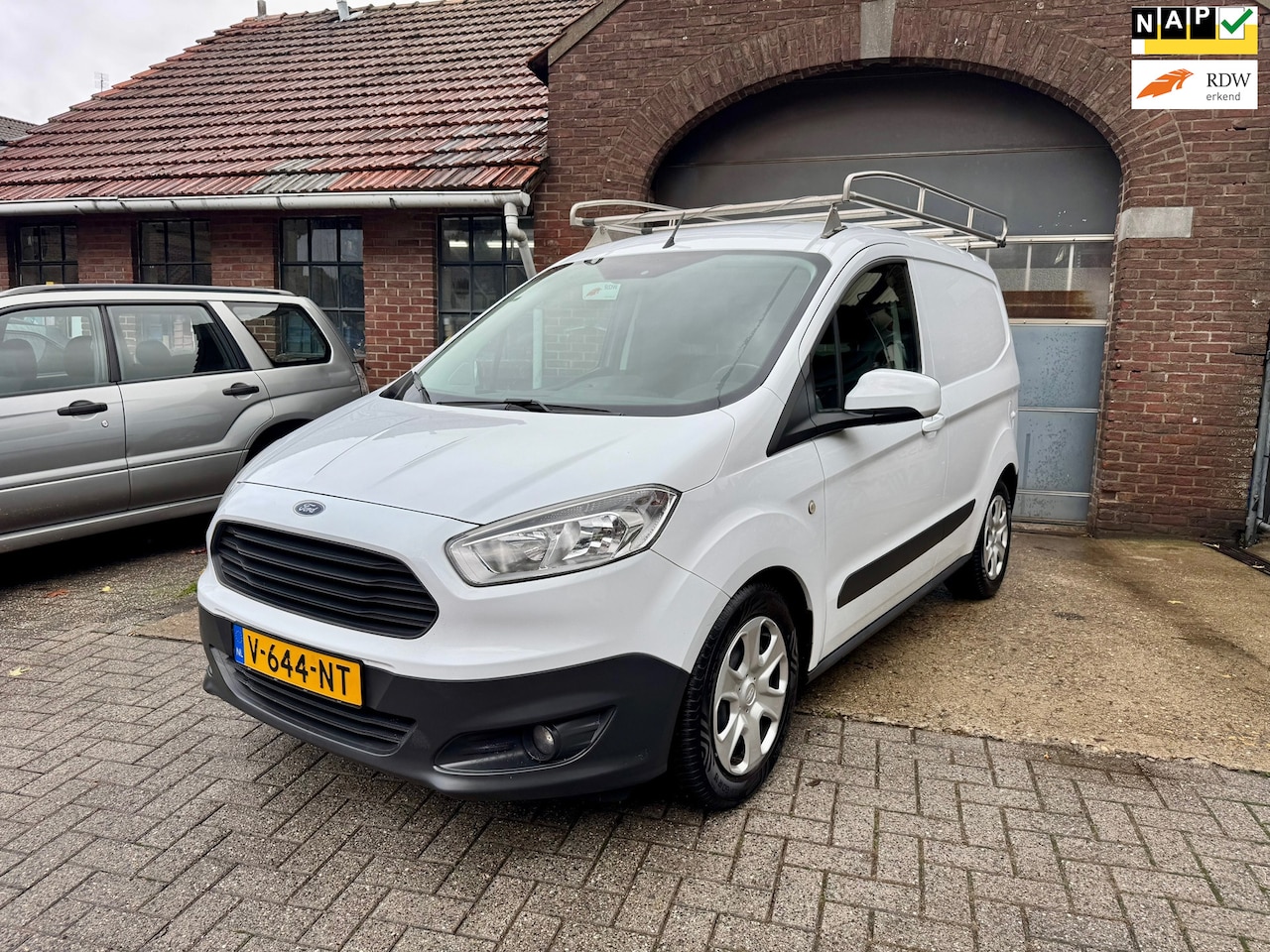 Ford Transit Courier - 1.5 TDCI Trend I AIRCO I CRUISE I EERSTE EIGENAAR I - AutoWereld.nl