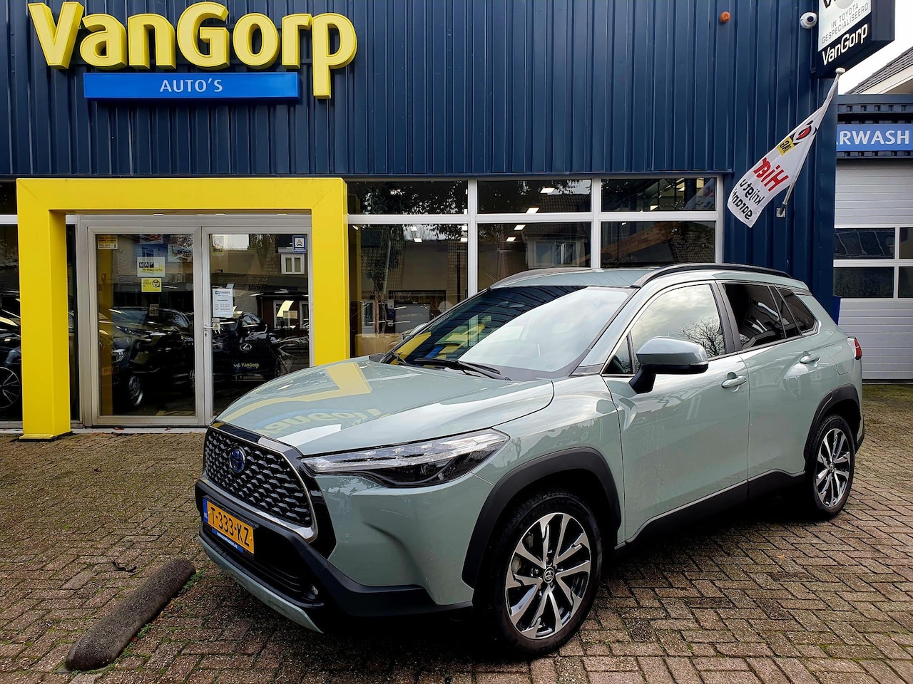 Toyota Corolla Cross - 2.0 High Power Hybrid First Edition All-in prijs! - AutoWereld.nl