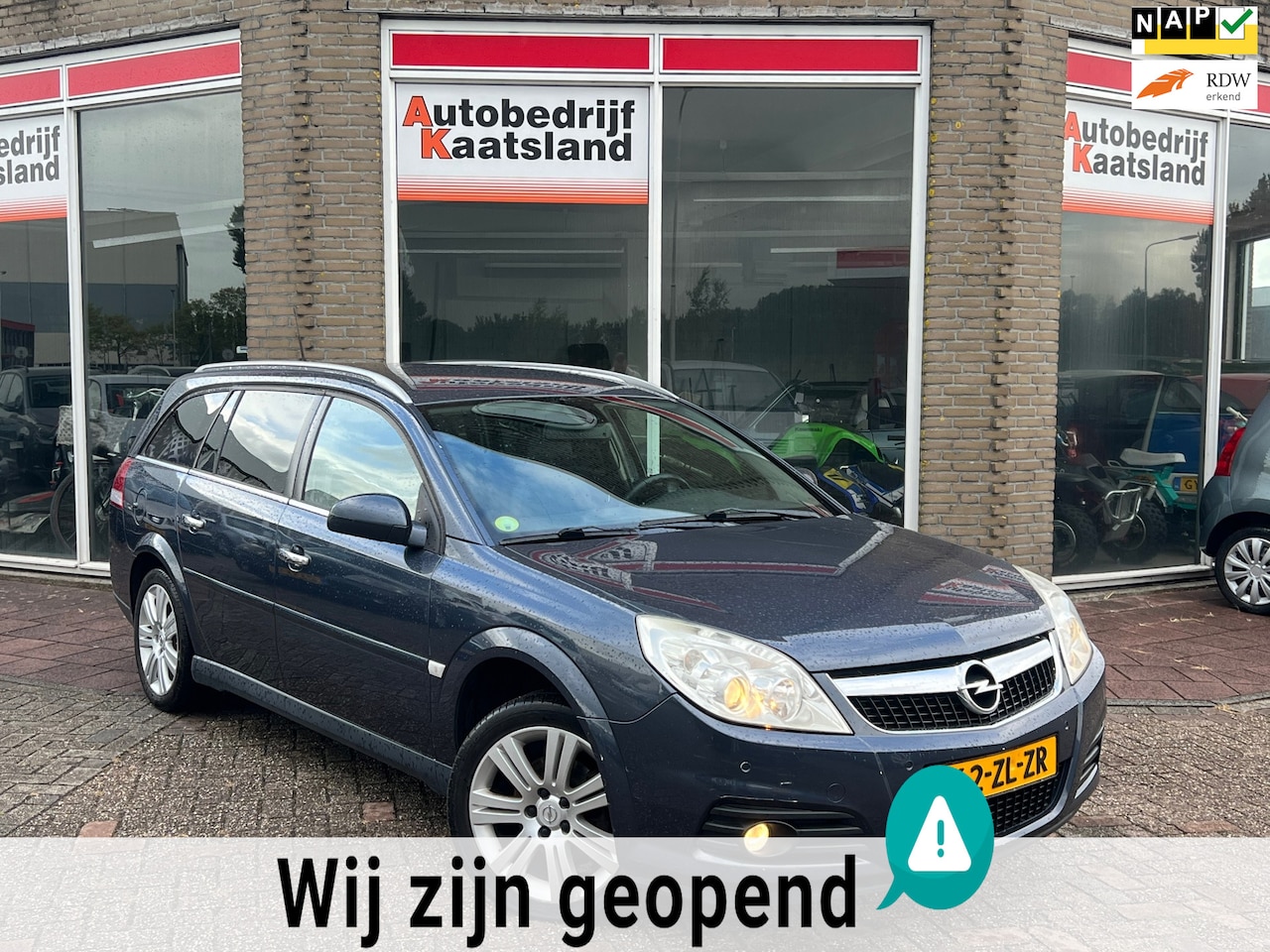 Opel Vectra Wagon - 2.2-16V Executive - Leer - MOTORLAMPJE BRANDT - - AutoWereld.nl